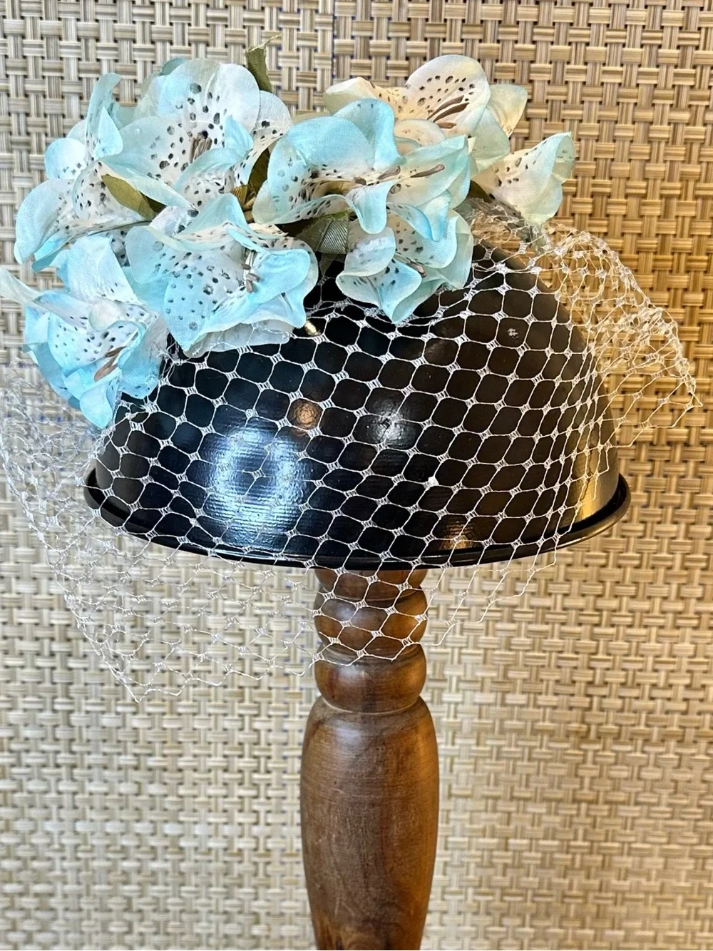 VTG 1950s Evelyn Varon Exclusive Floral Fascinator Hat Blue Lily Birdcage Veil - Picture 3 of 9